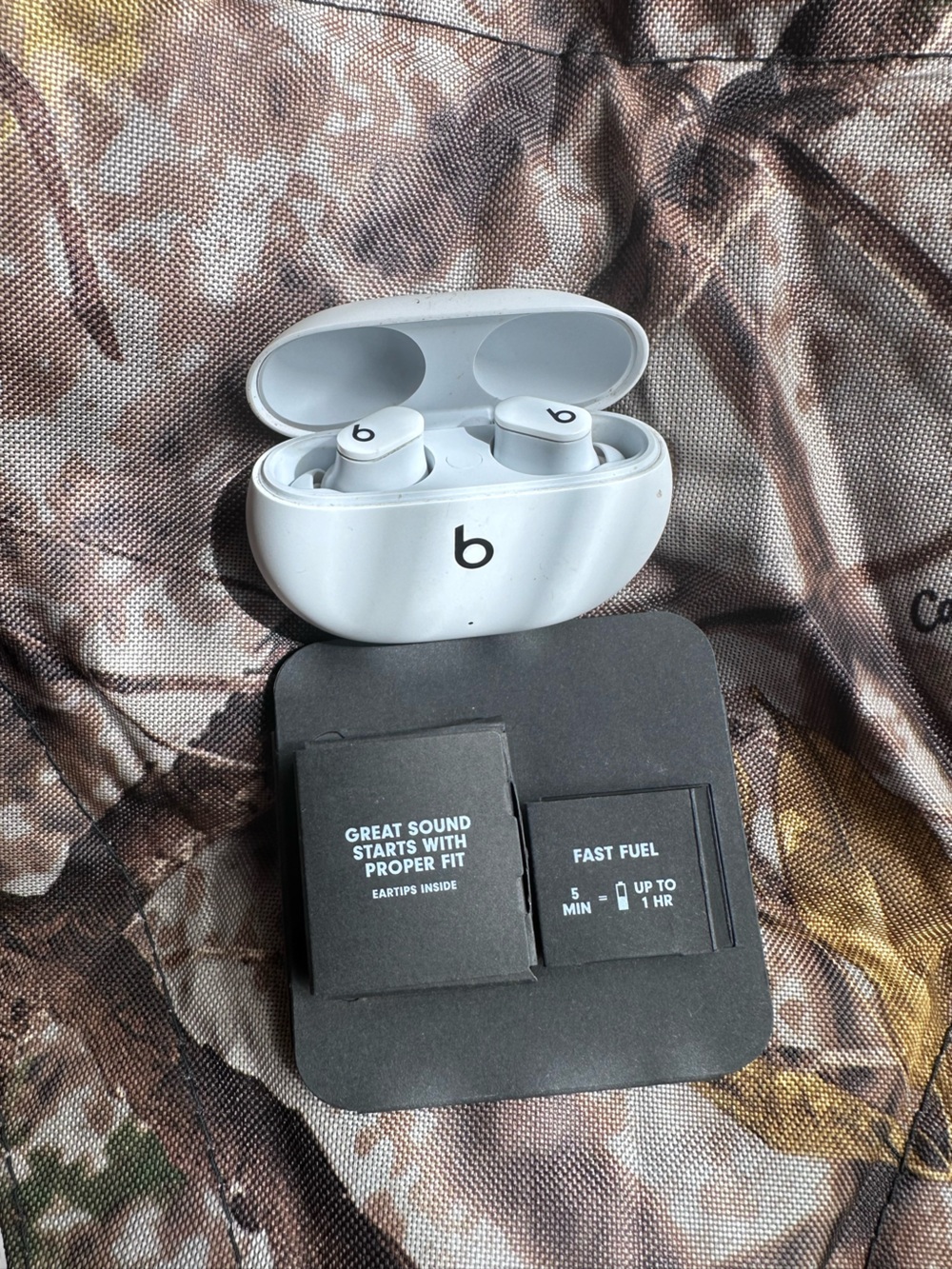 Beats Solo Buds True Wireless Earbuds White with 3 Size Eartips